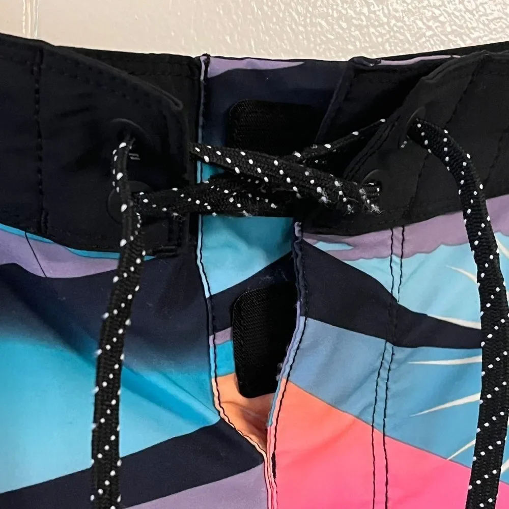Billabong Mens Size 36 Swim Trunks BoardShorts